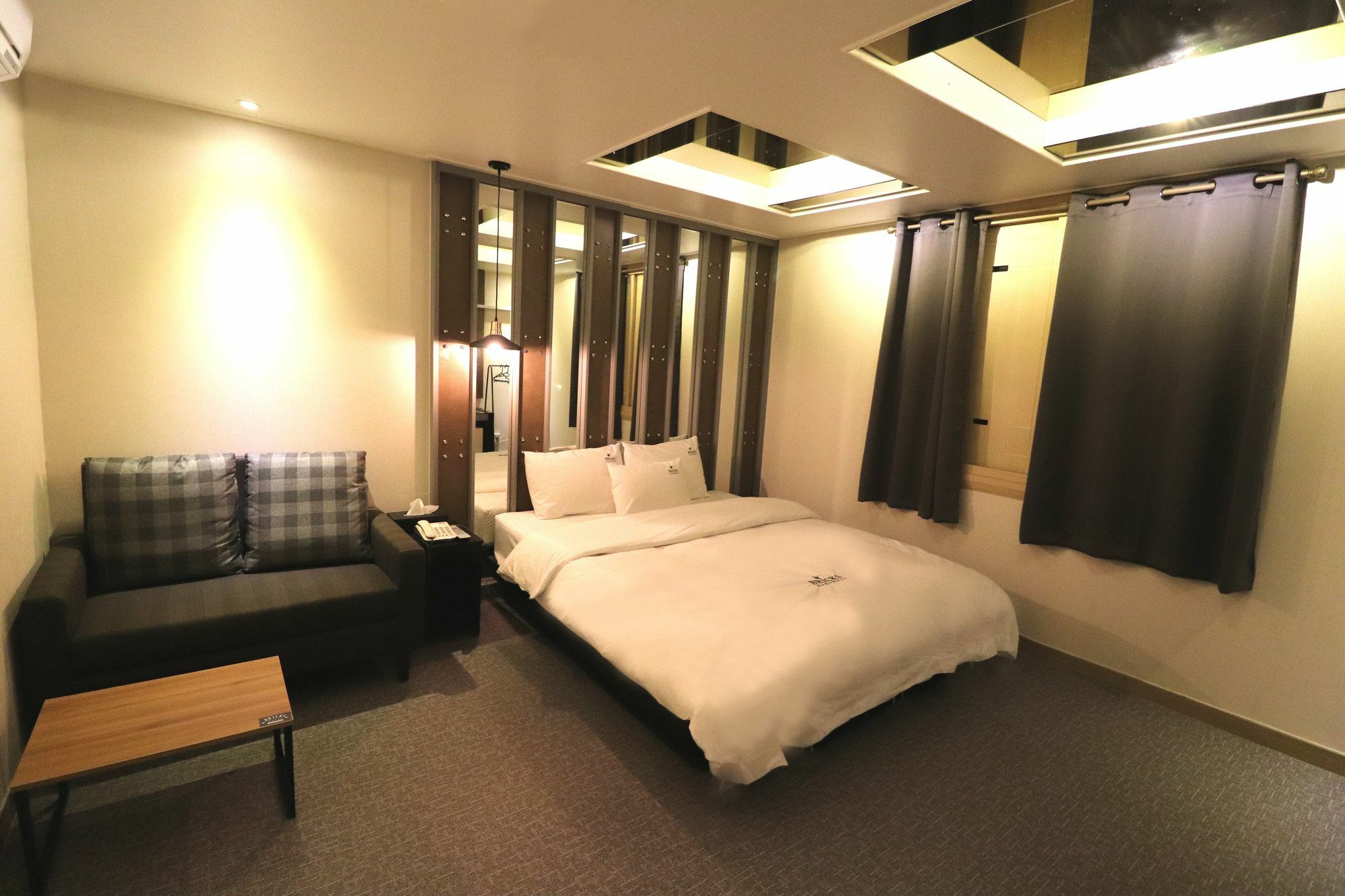 Bricks Haeundae Motel Busan