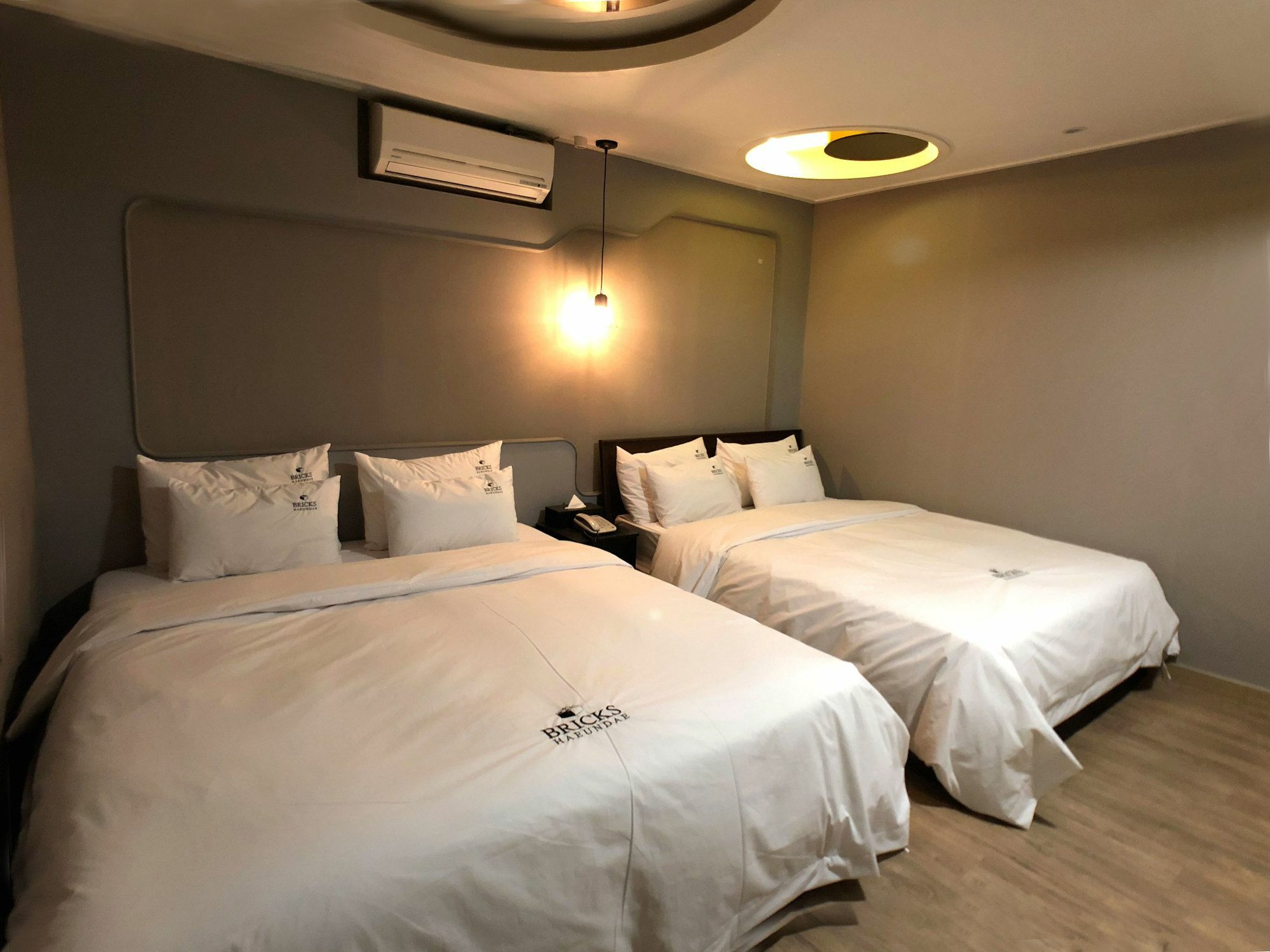 Bricks Haeundae Motel 2*