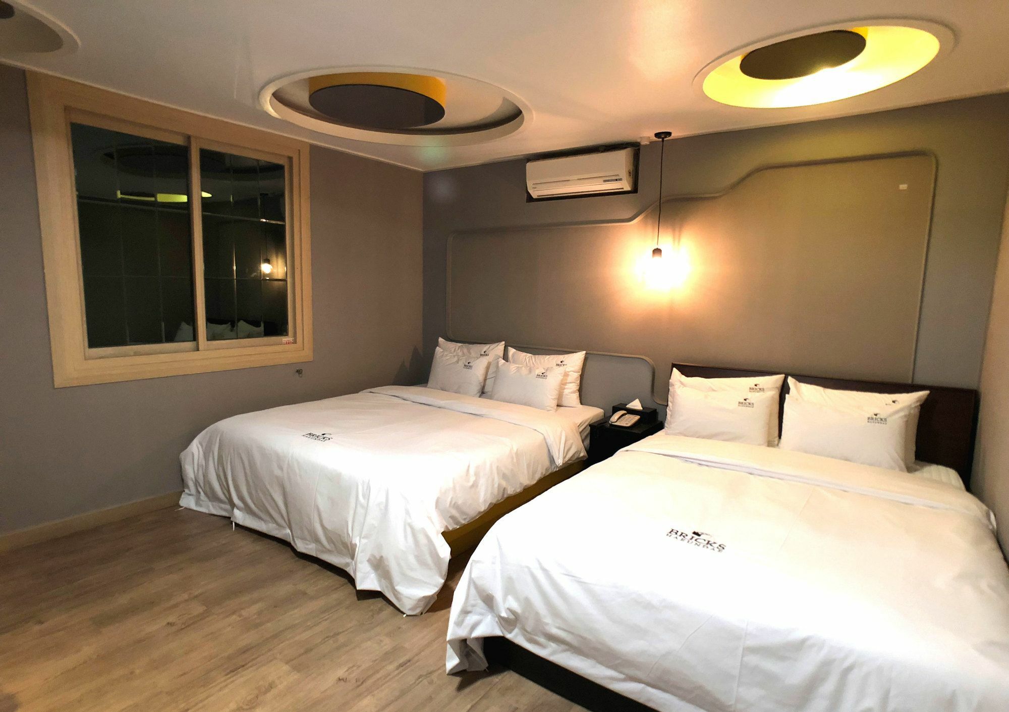 Bricks Haeundae Motel