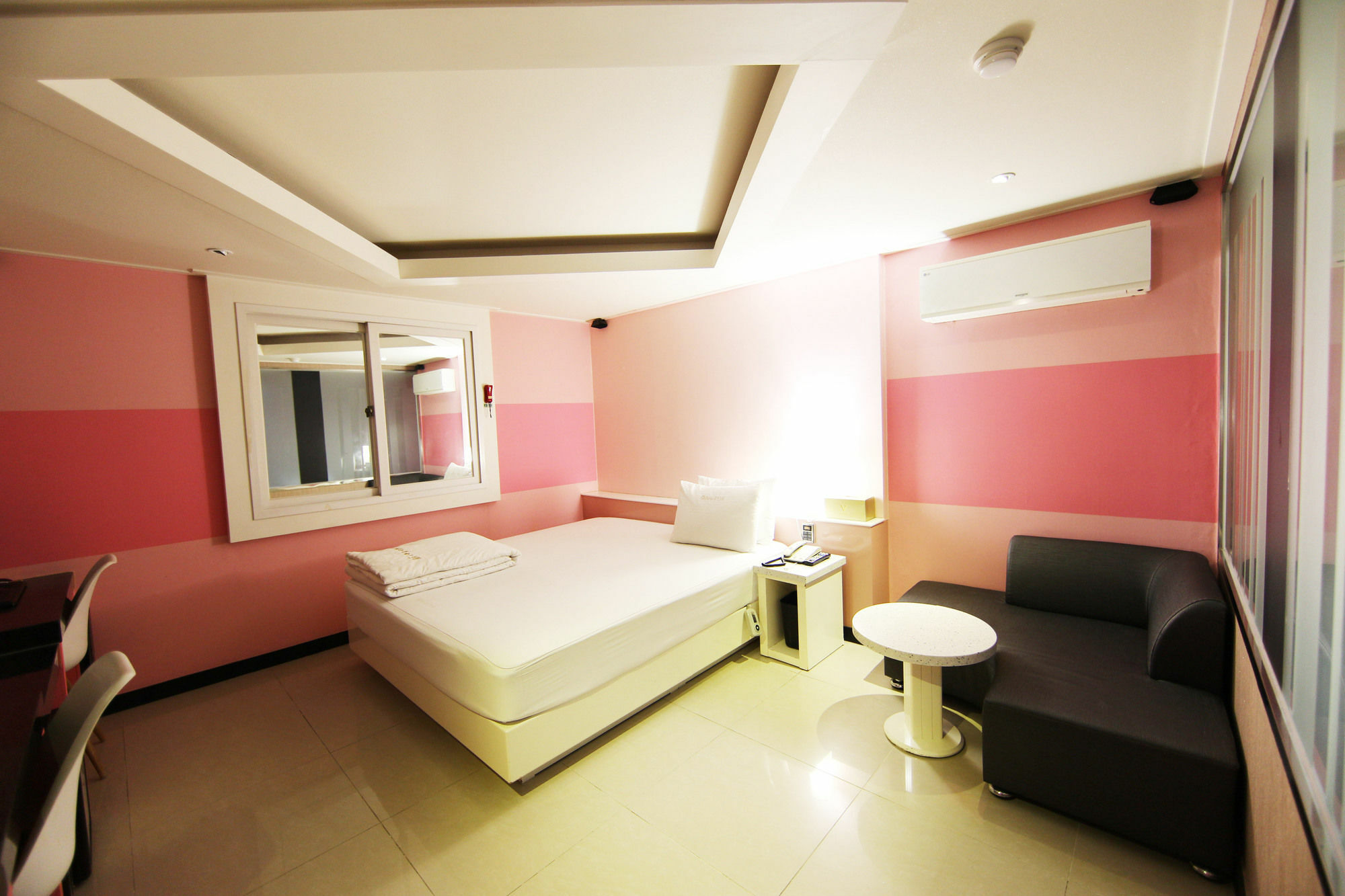 V Haeundae Hotel 2*