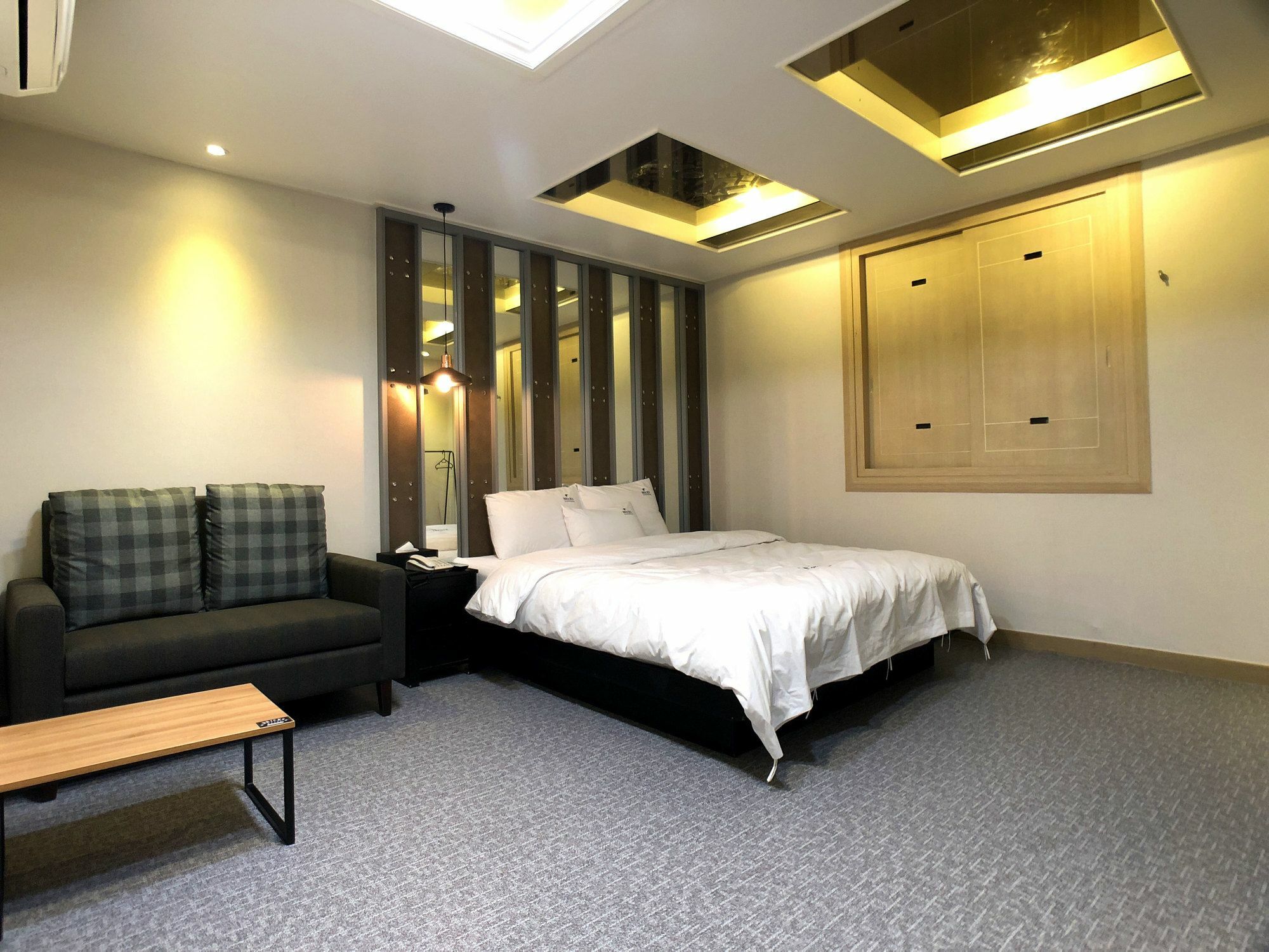 Bricks Haeundae Motel 2*