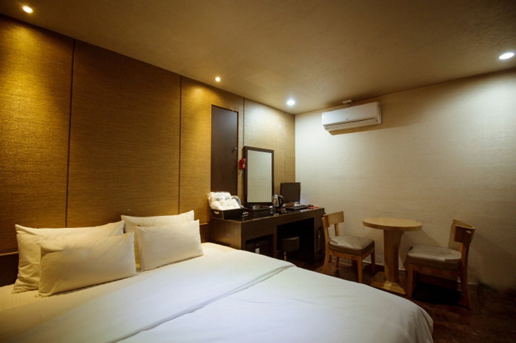 Motel June Haeundae 2*