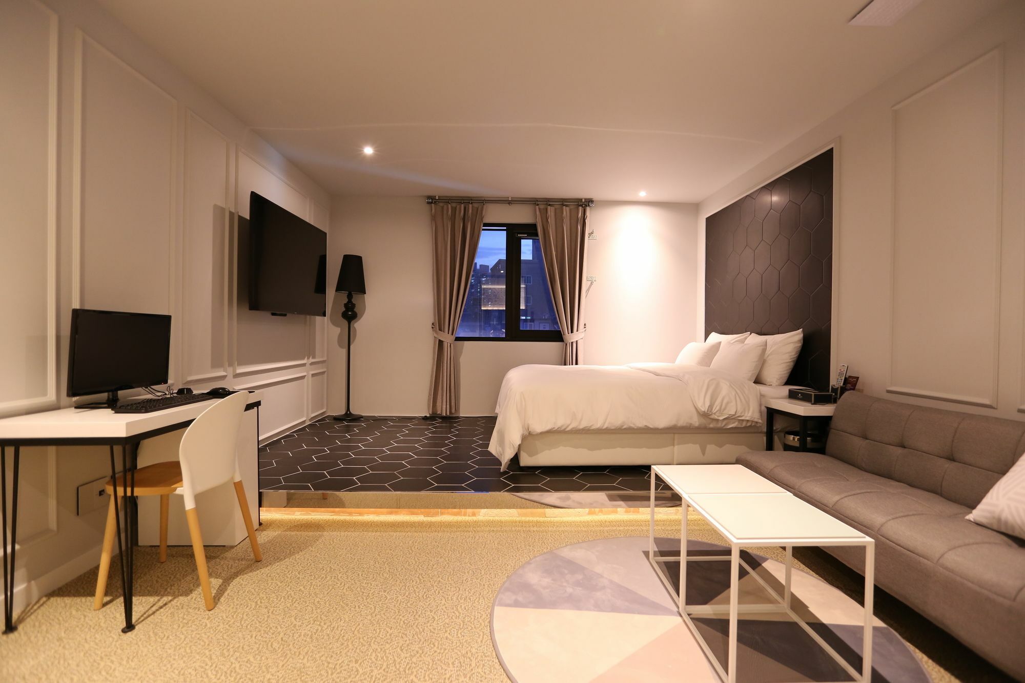Dae Yeon Le Idea Hotel