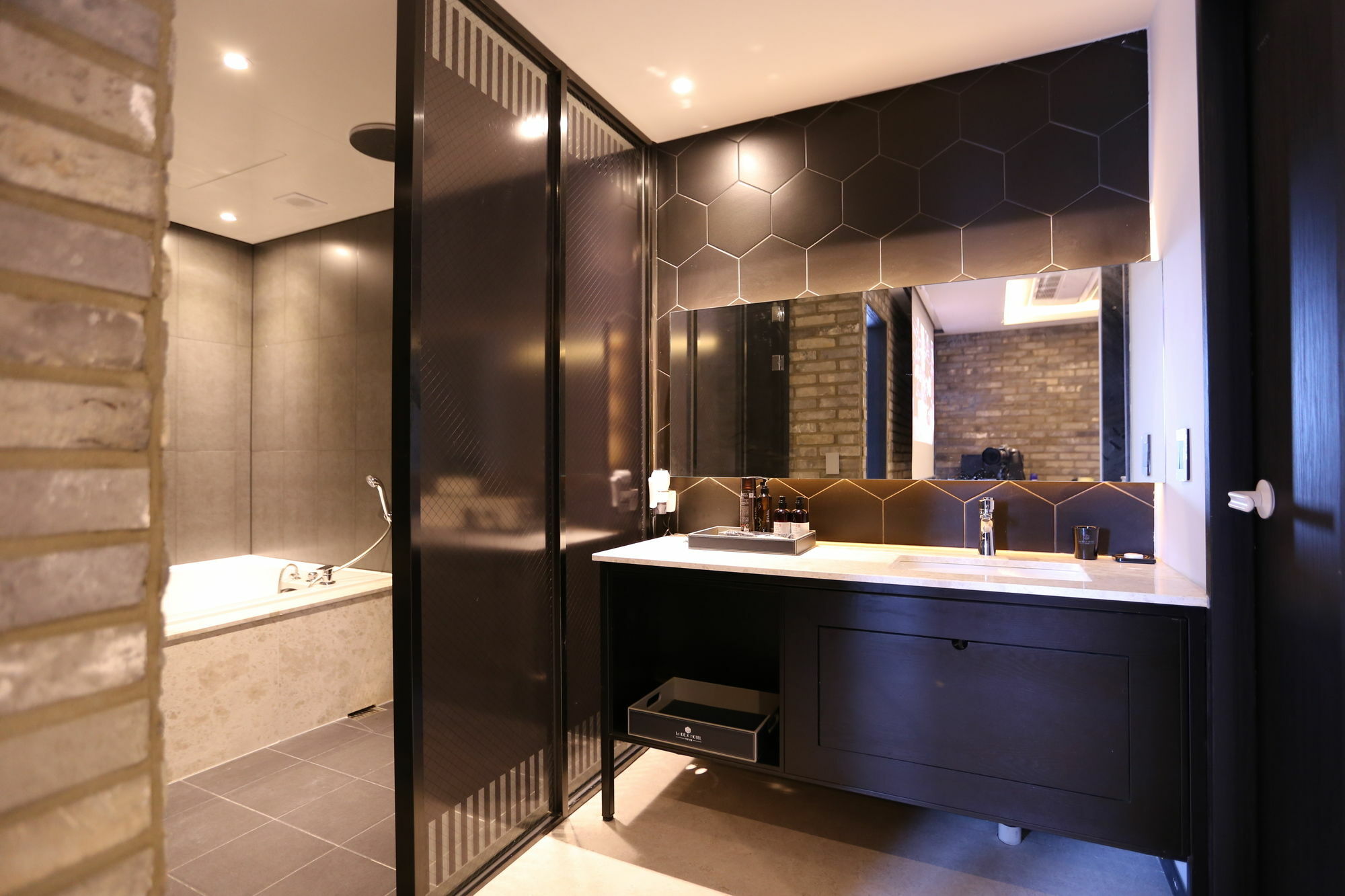 Dae Yeon Le Idea Hotel
