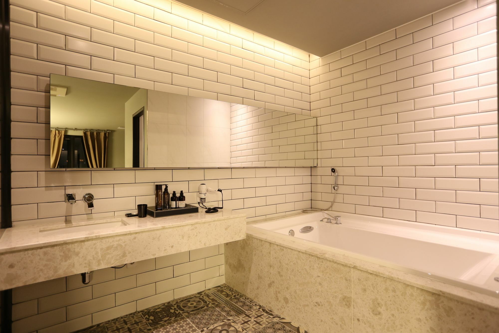 Dae Yeon Le Idea Hotel