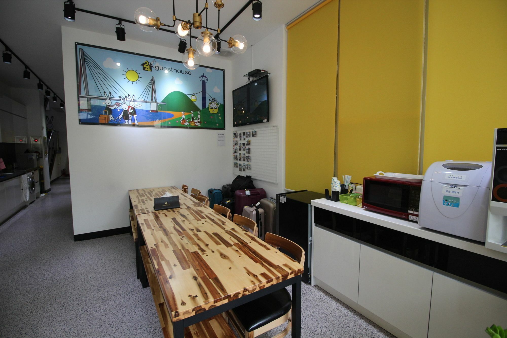24 Nampo Station 2*