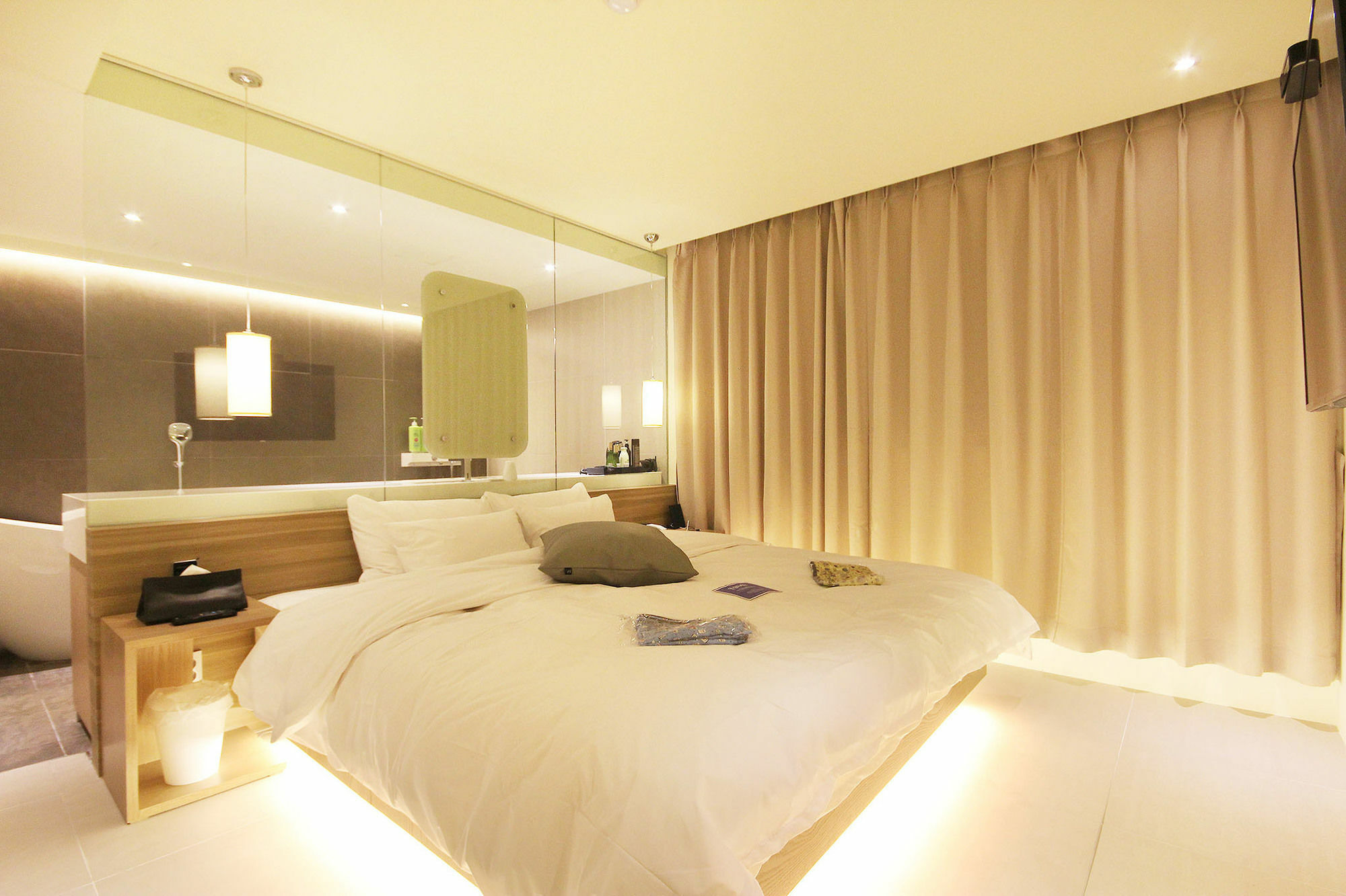 Yaja Sasang Terminal Hotel 2*