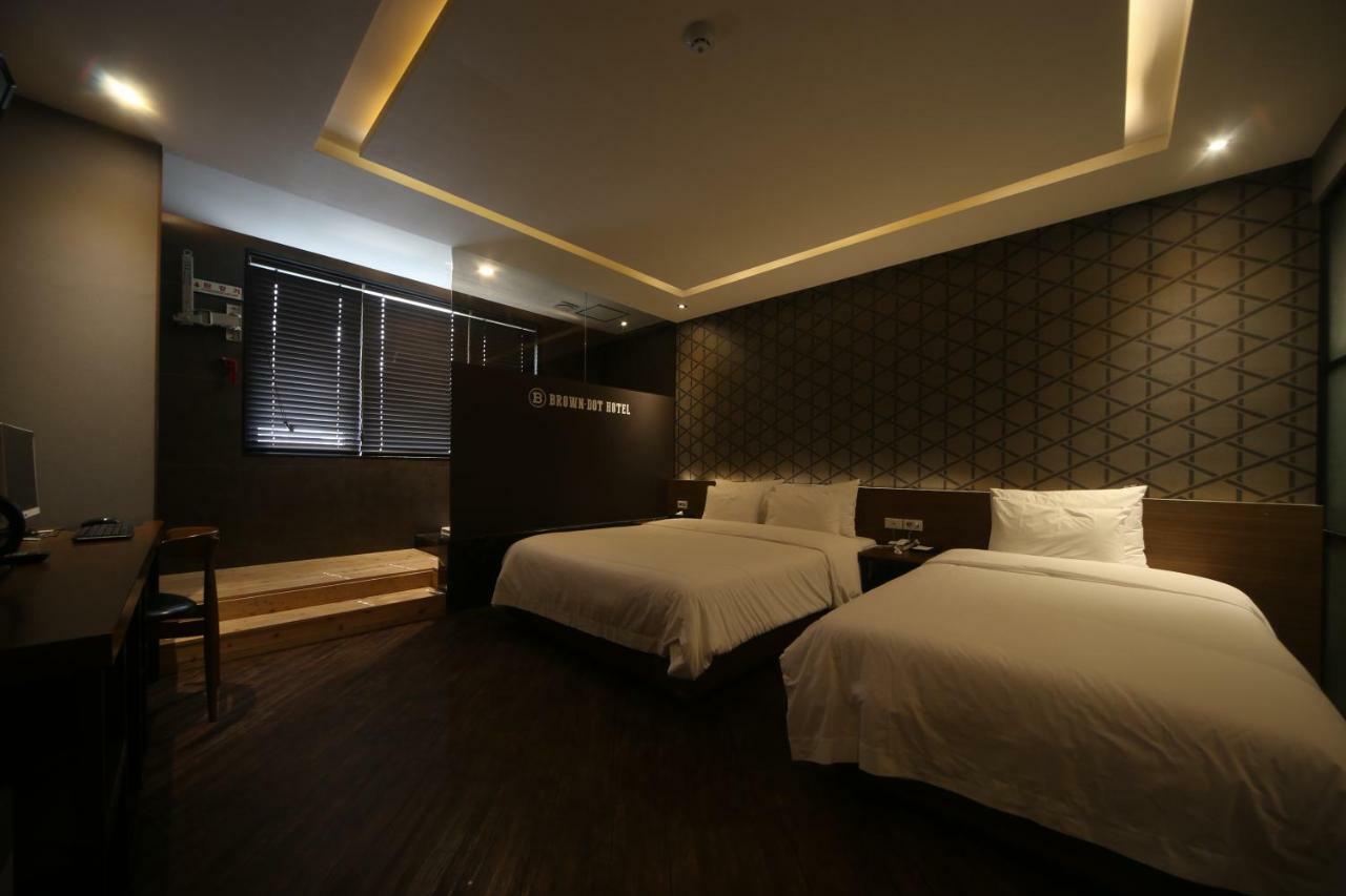 Beomil Brown Dot 2*