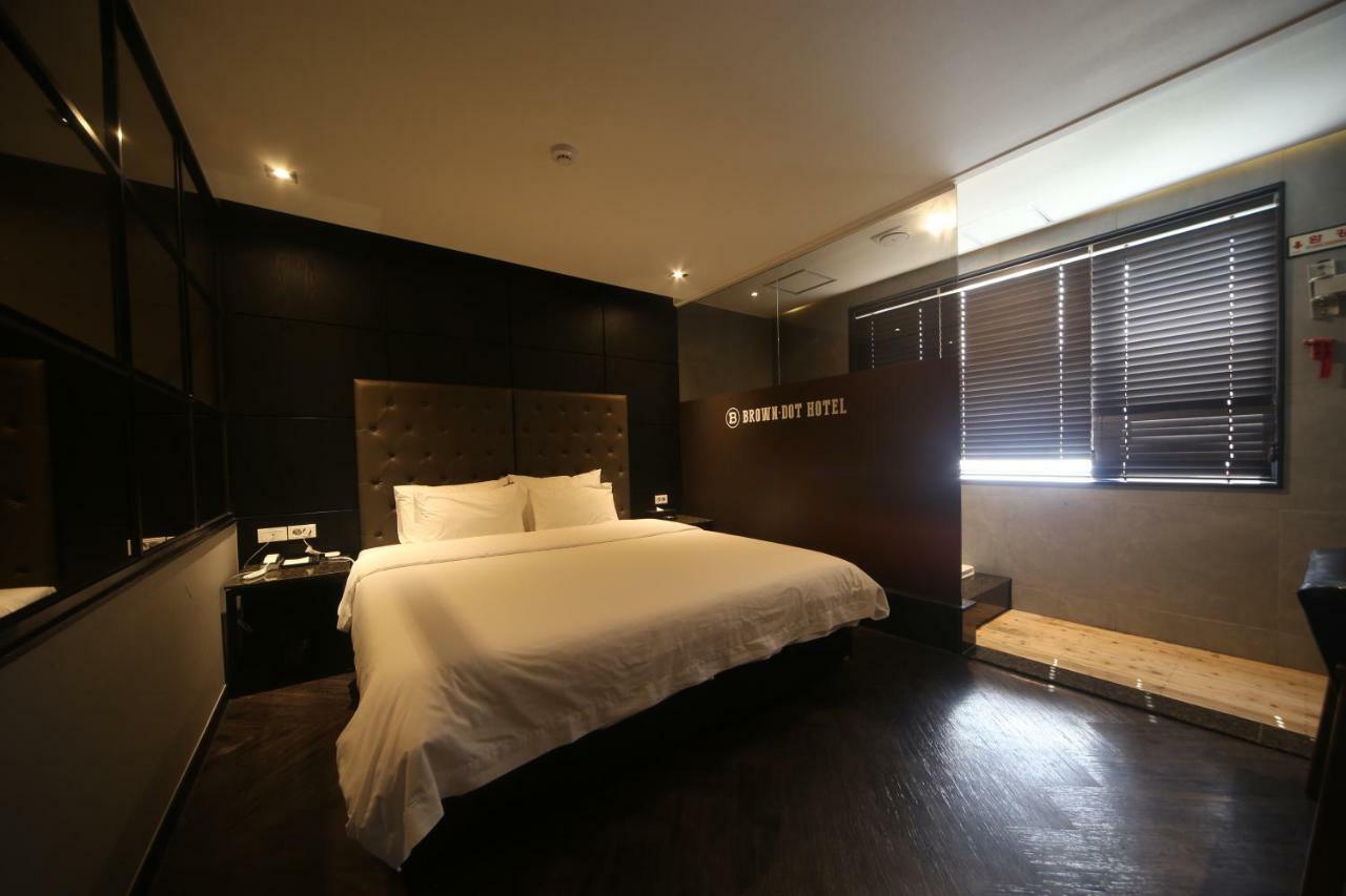 Beomil Brown Dot Busan