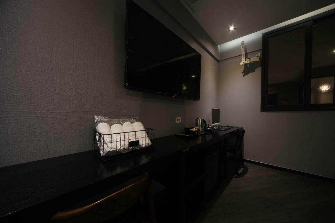 Beomil Brown Dot Hotel