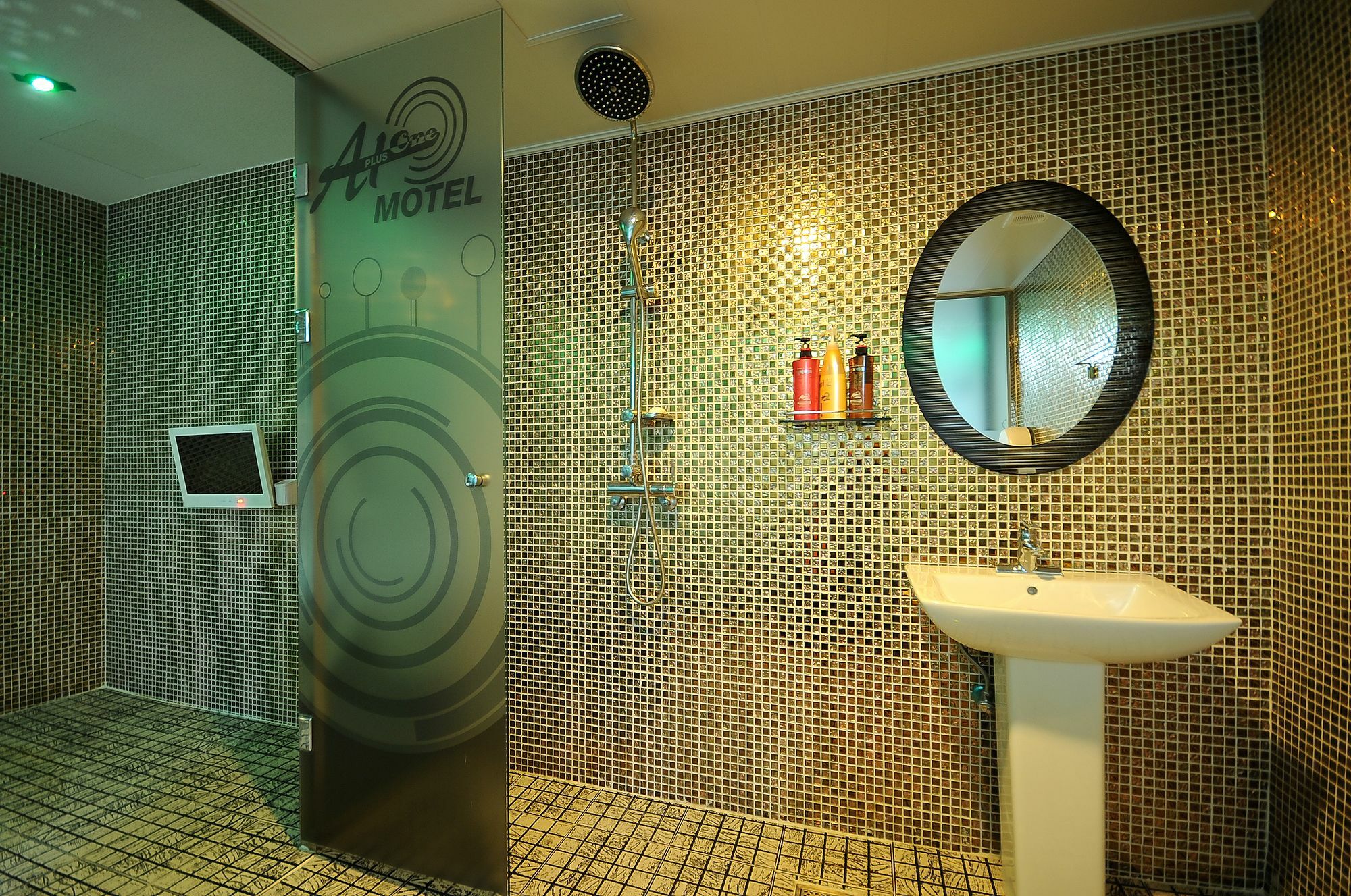 A One Hotel 2*