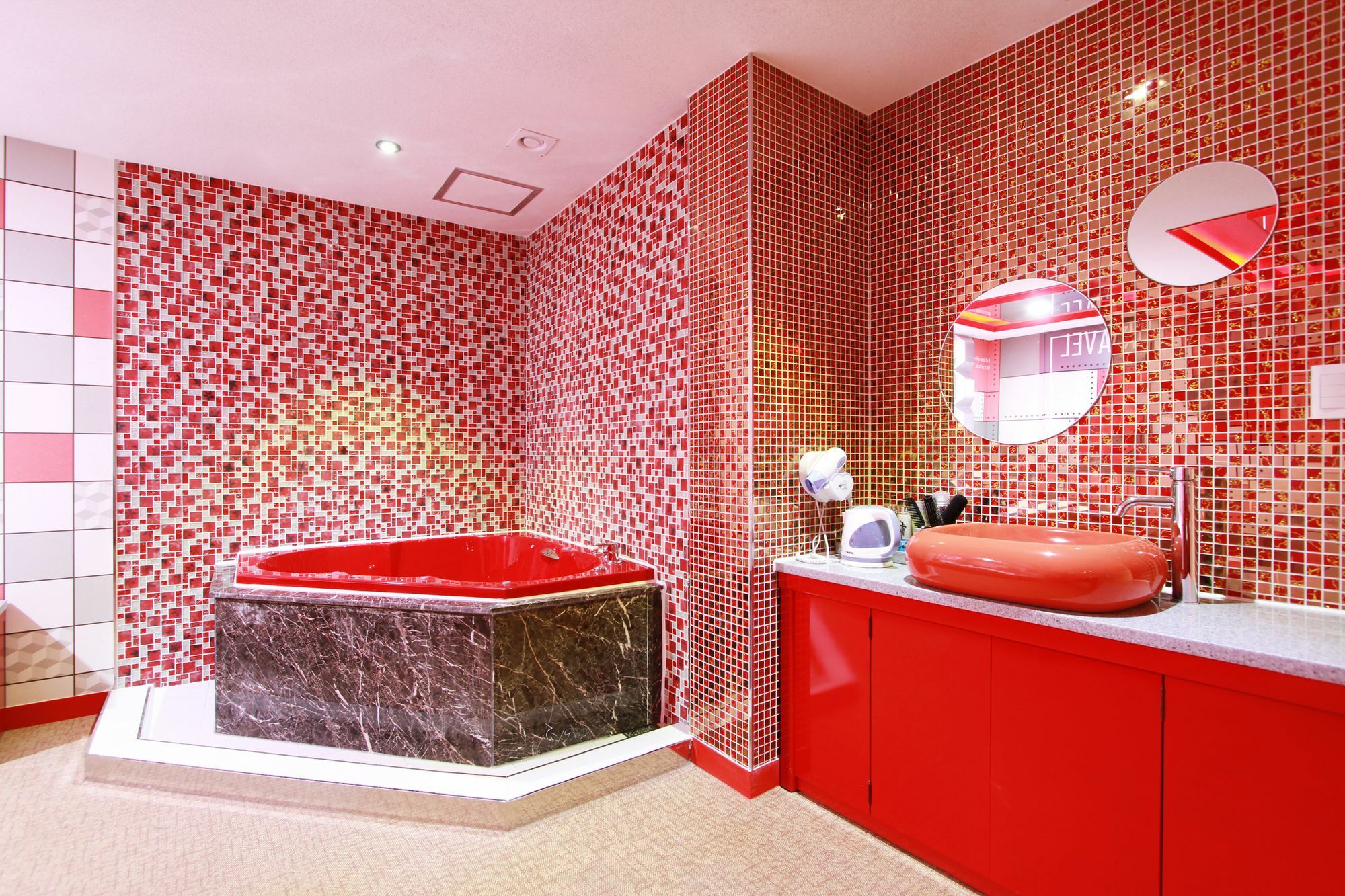 Hotel A One 2*