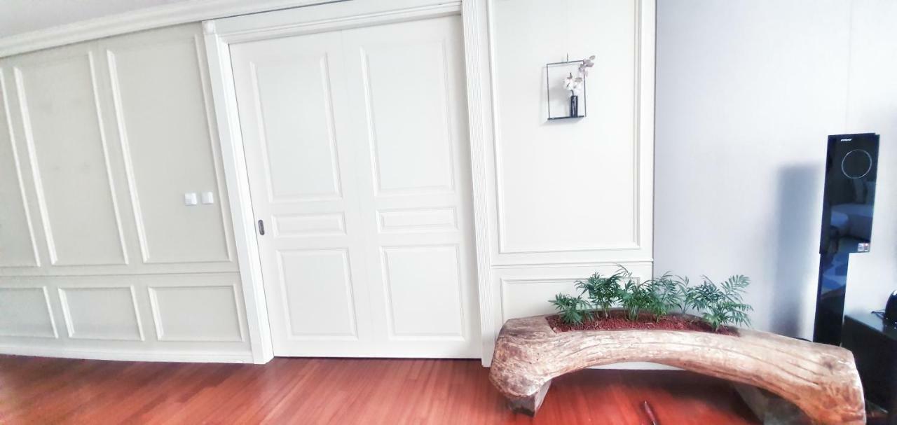 Pale De Cz Ocean View Apartment *