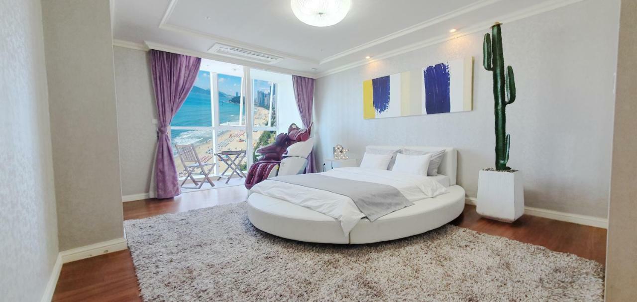 Pale De Cz Ocean View