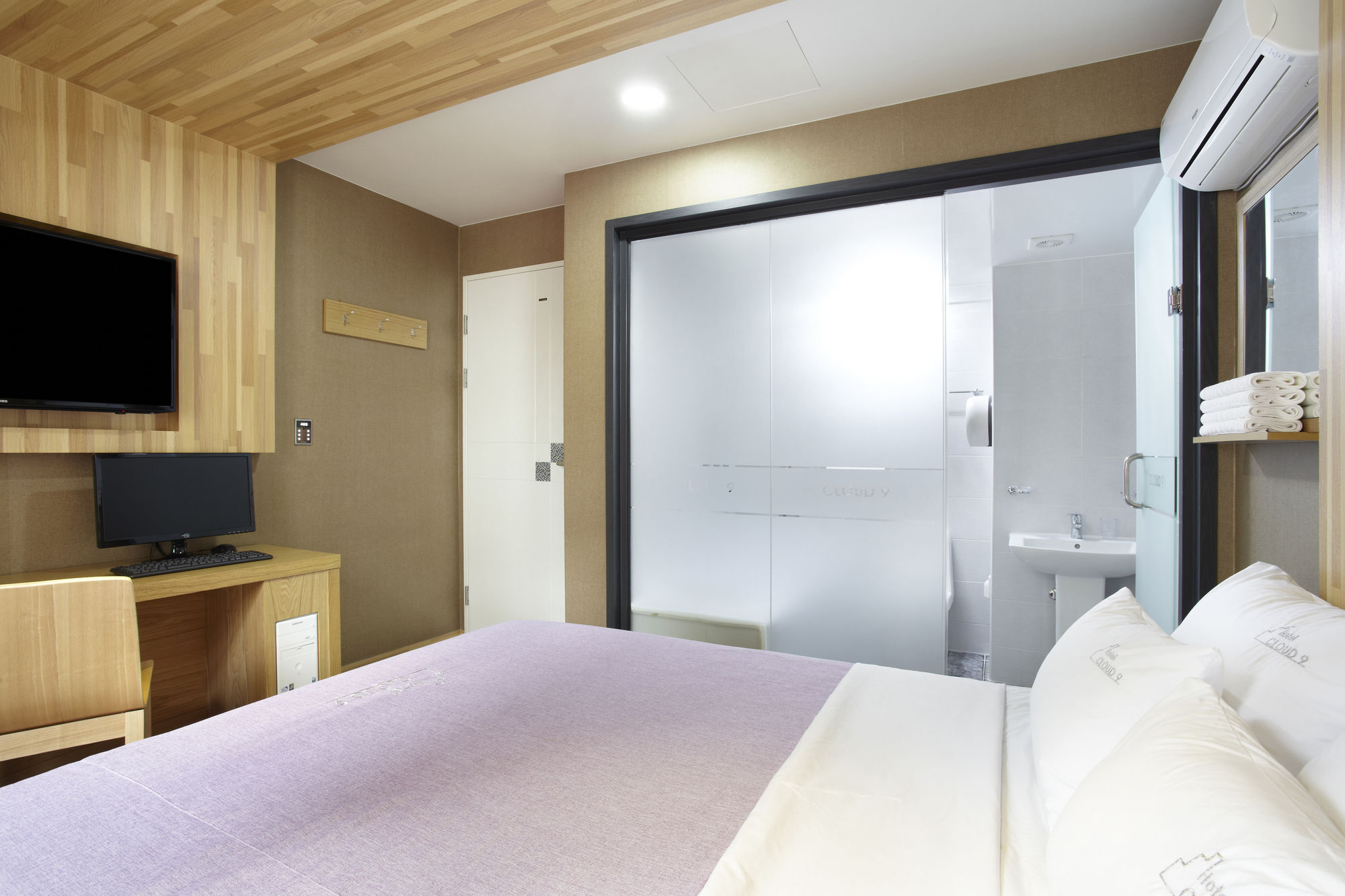 Hotel Cloud 9 Busan