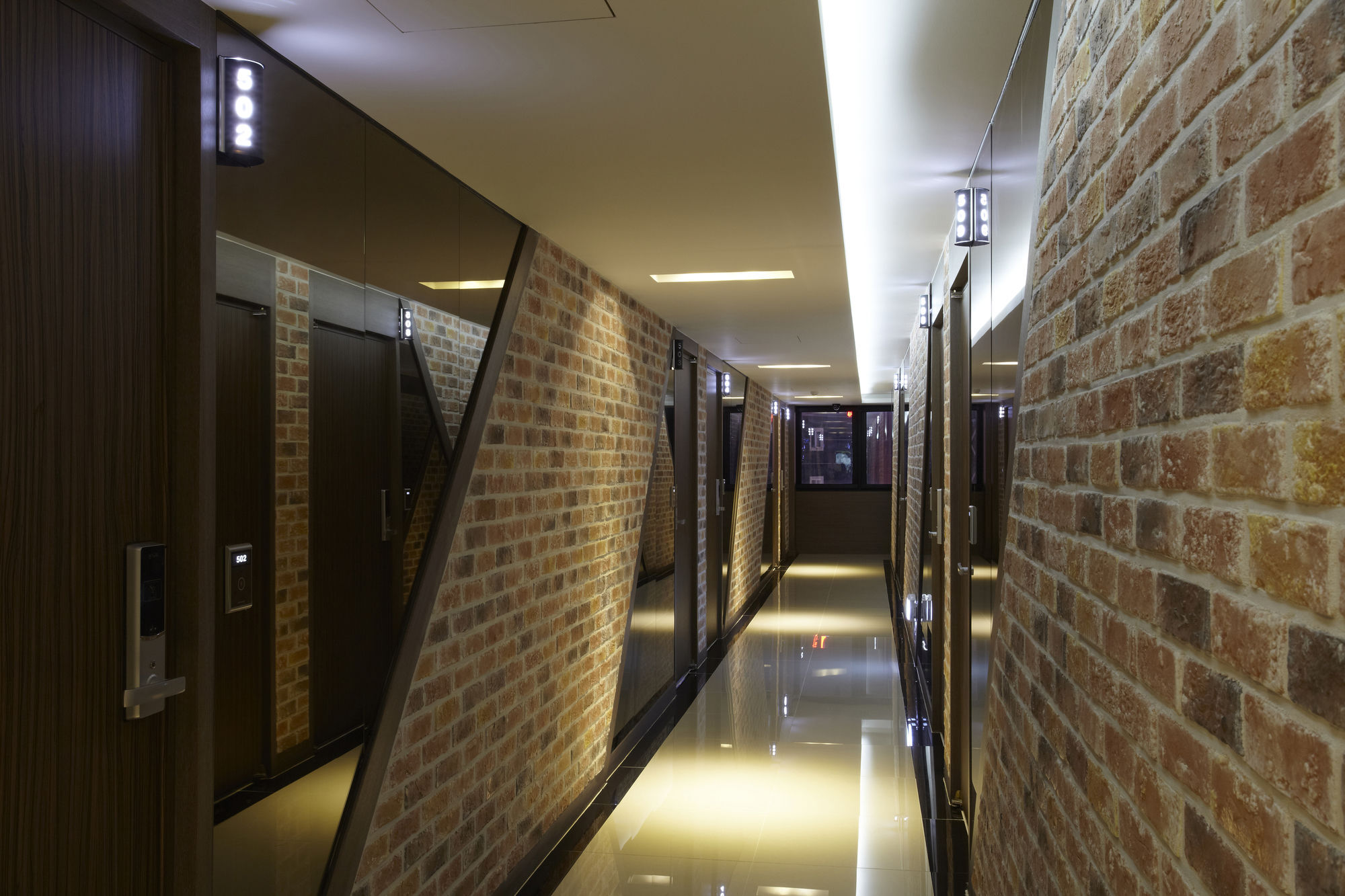 Cloud 9 Hotel 2*