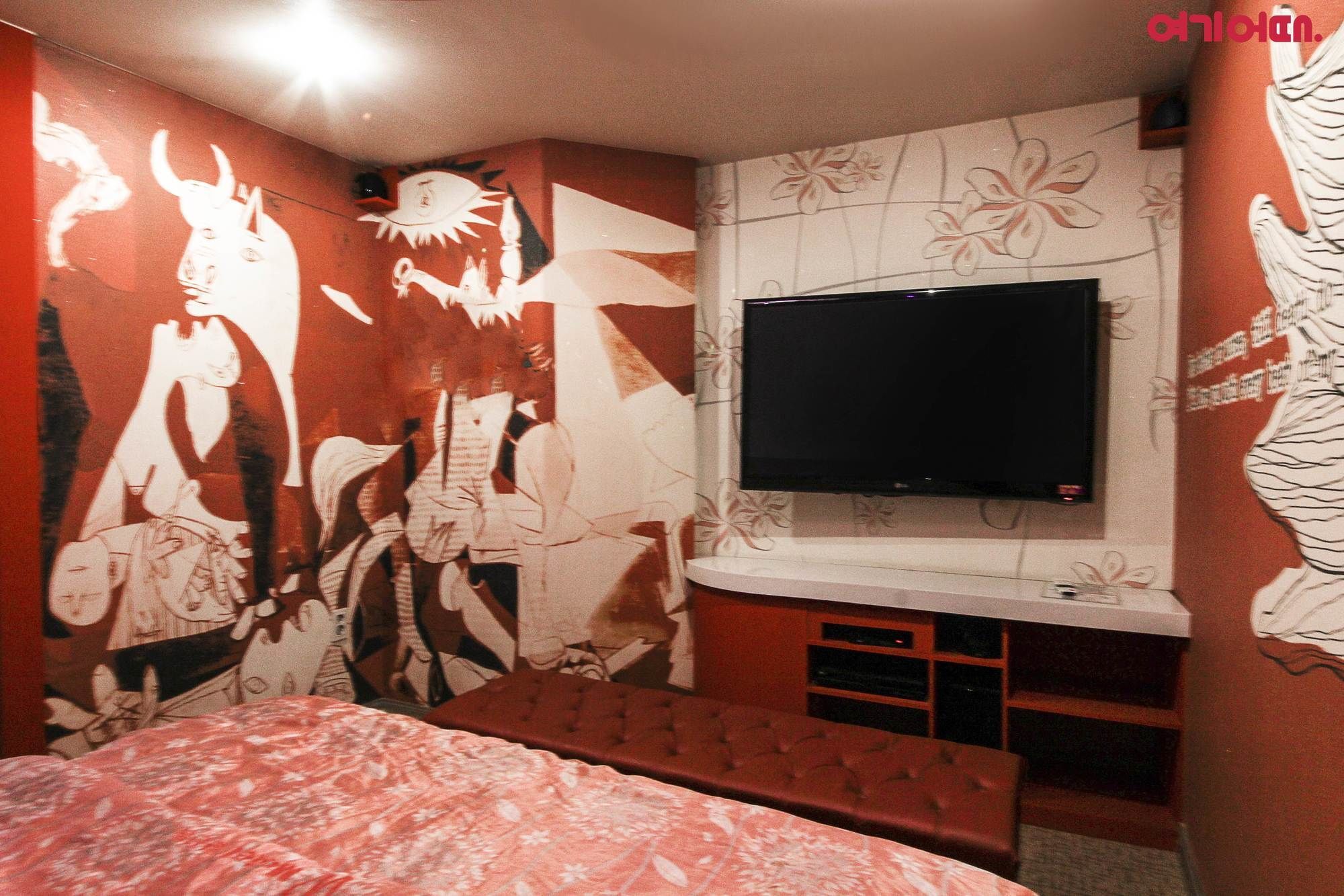 Hotel W 2*