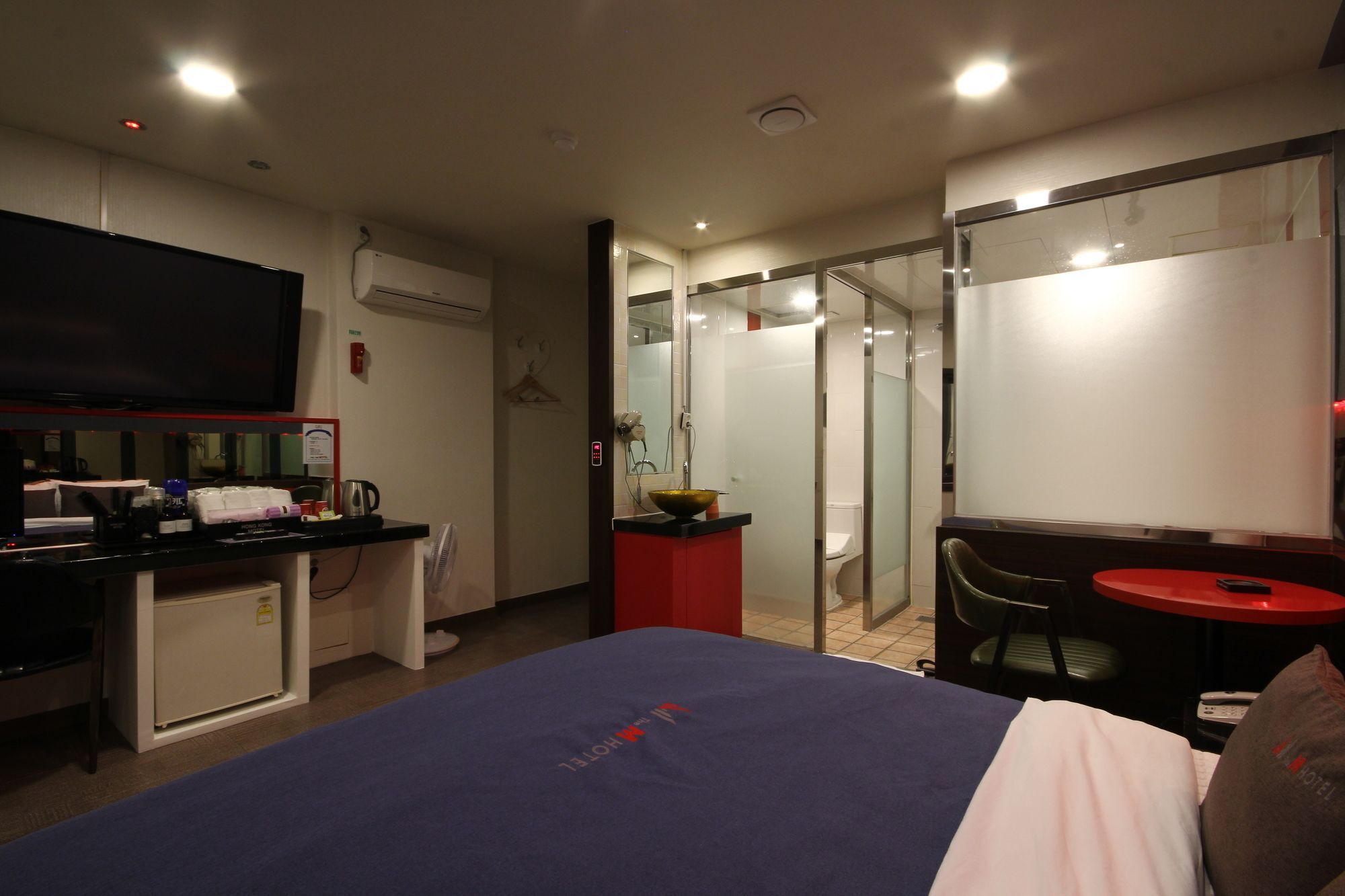 The M Hotel 2*