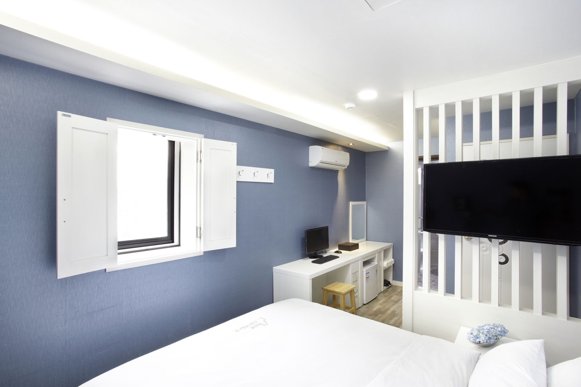 Cloud 9 Hotel
