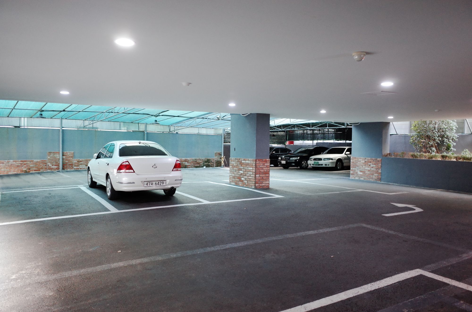 T Hotel 2*