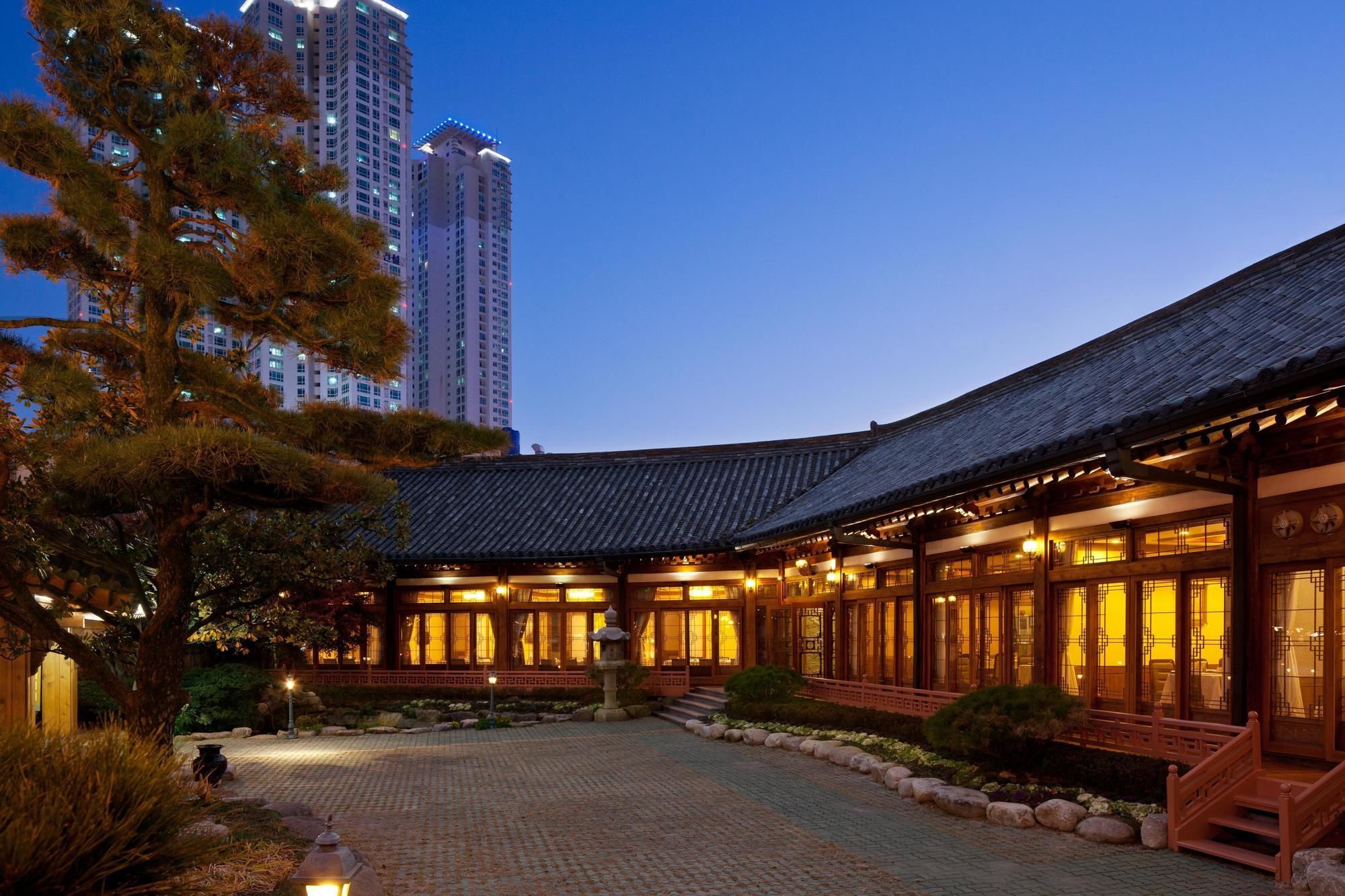 Hotel Nongshim 5*