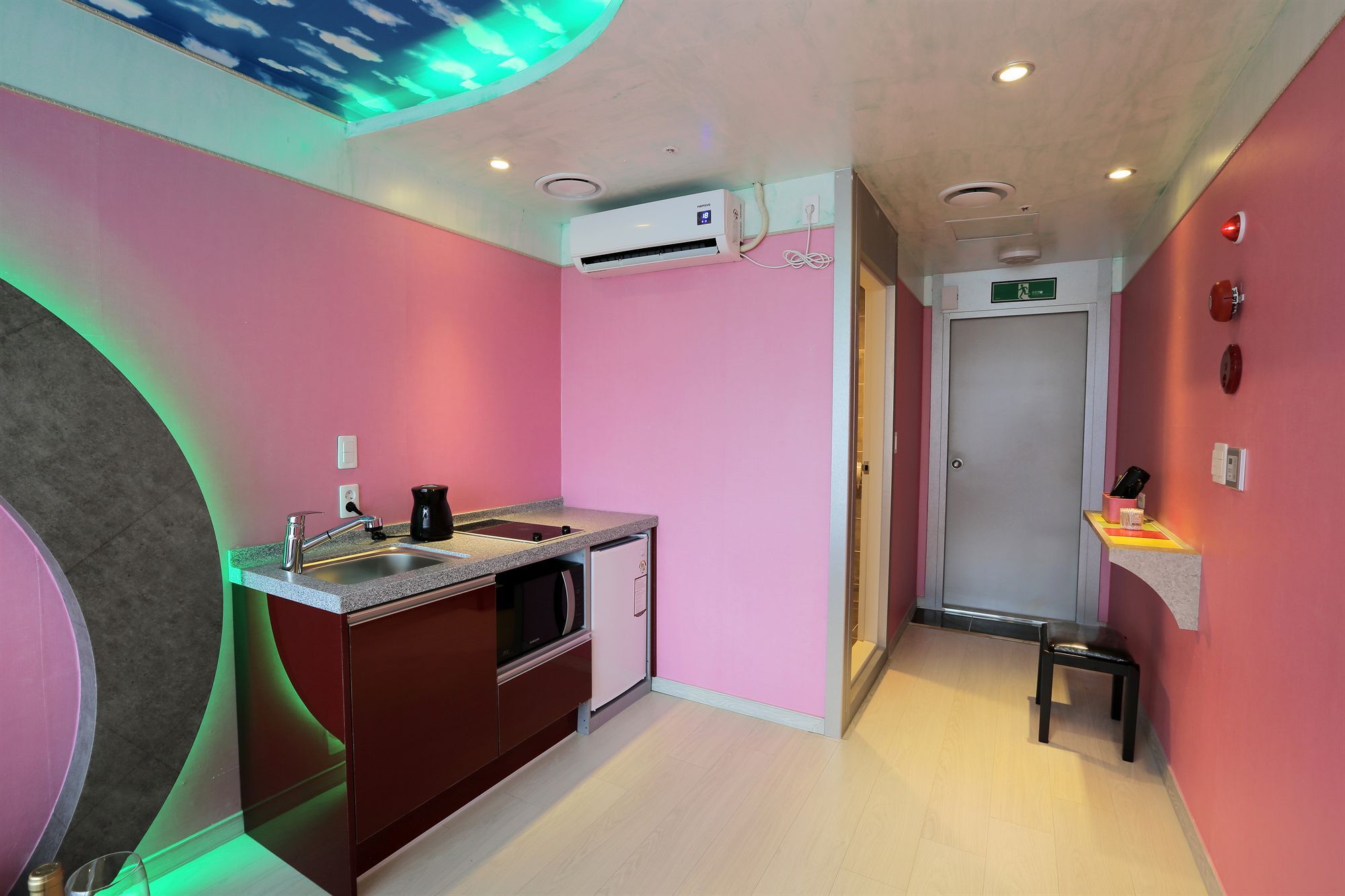 The Moon Hotel Busan