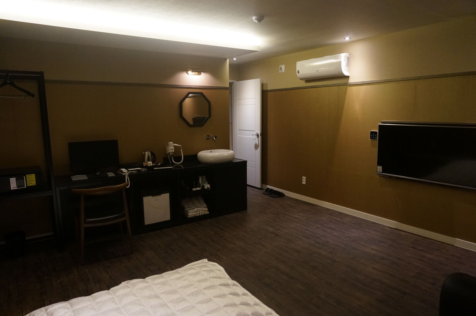 Mu Hotel