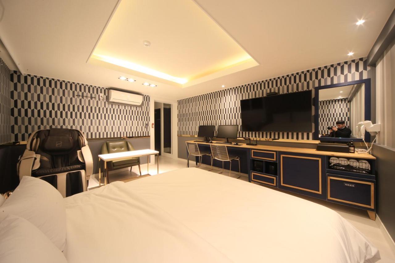 Cheese 3* Busan