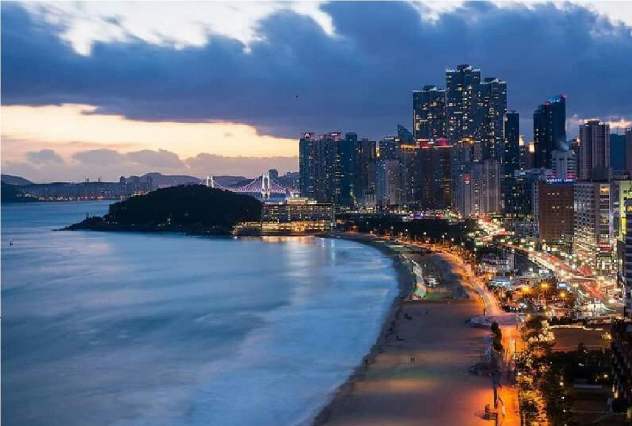 Bricks Haeundae Motel 2*