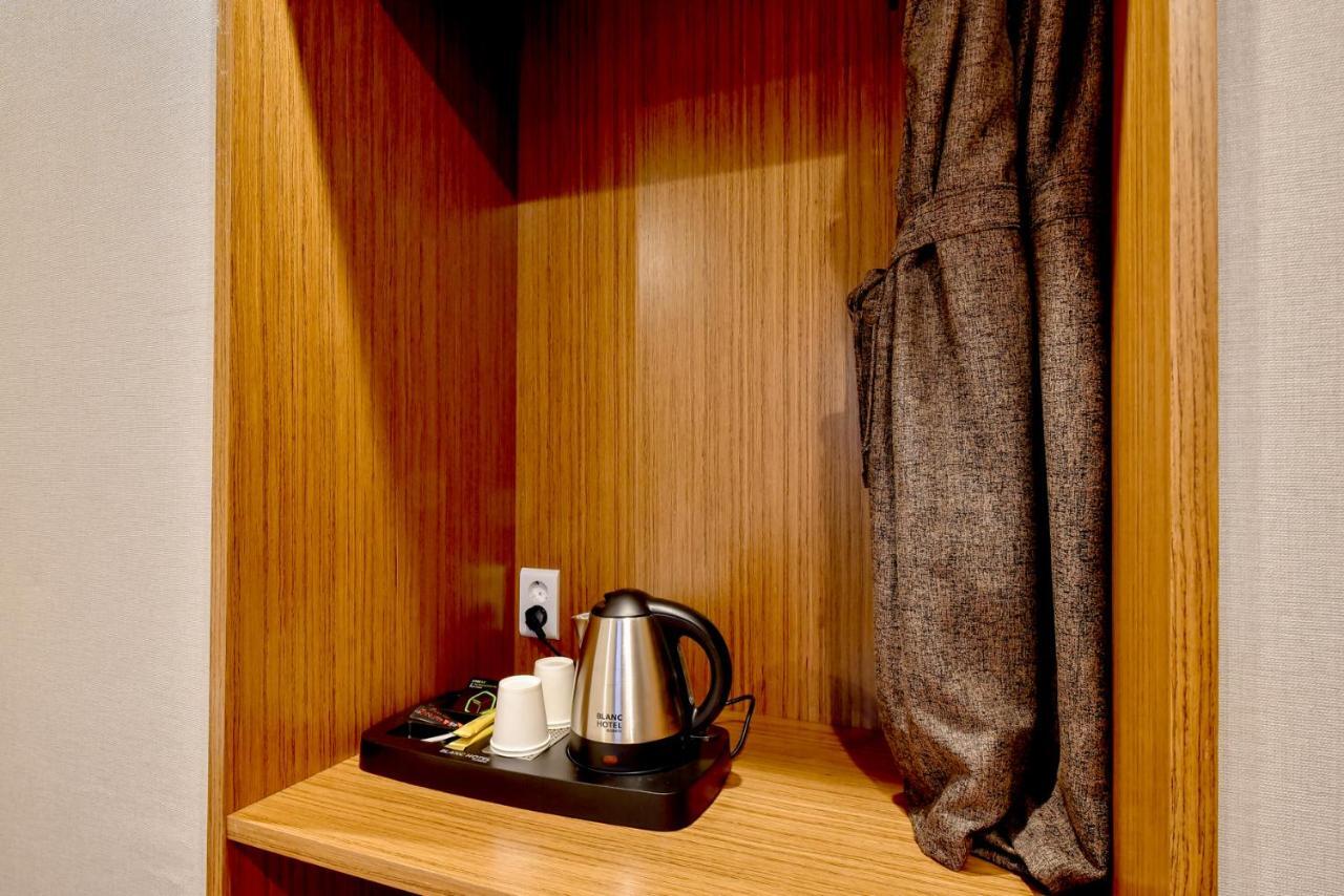 Motel Blanc Business