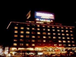 Ramada Encore By Wyndham Station
