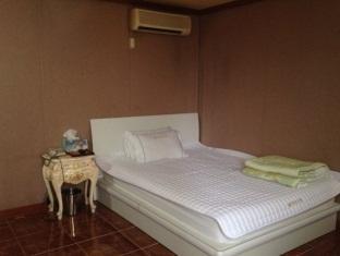 Motel Centum 2*