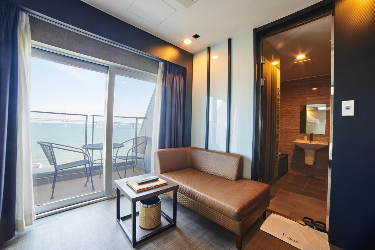 Premium V Hotel
