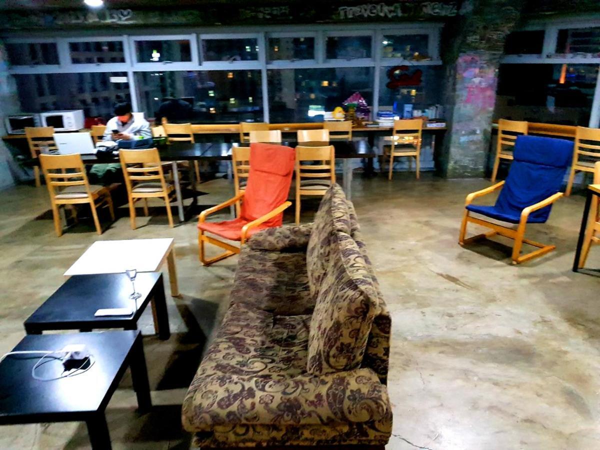 Popcorn Hostel Busan