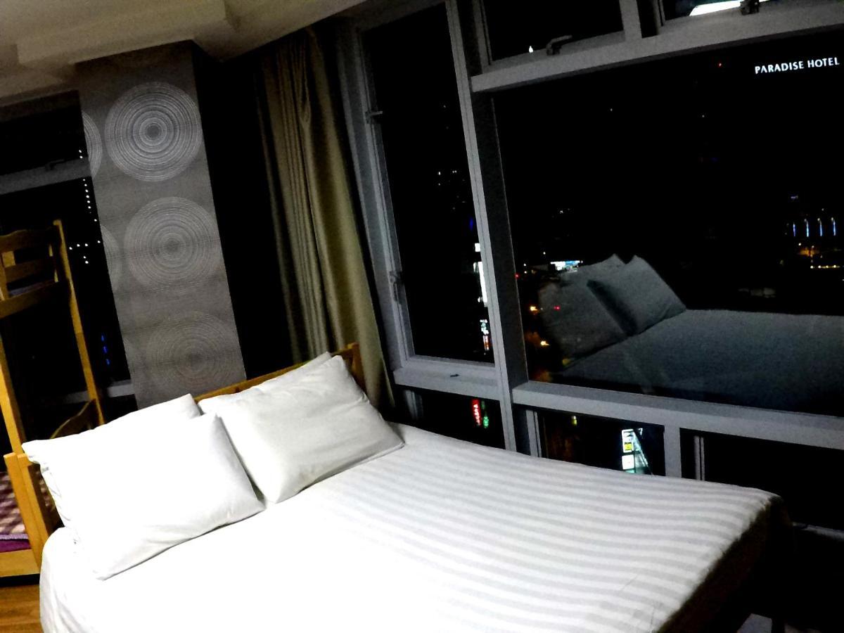 Popcorn Hostel *