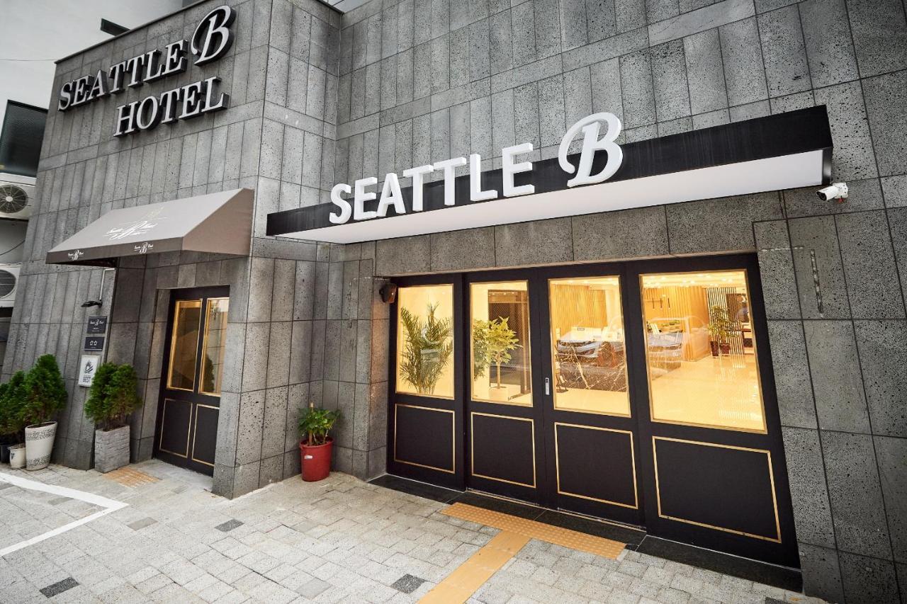 Seattle B 3*