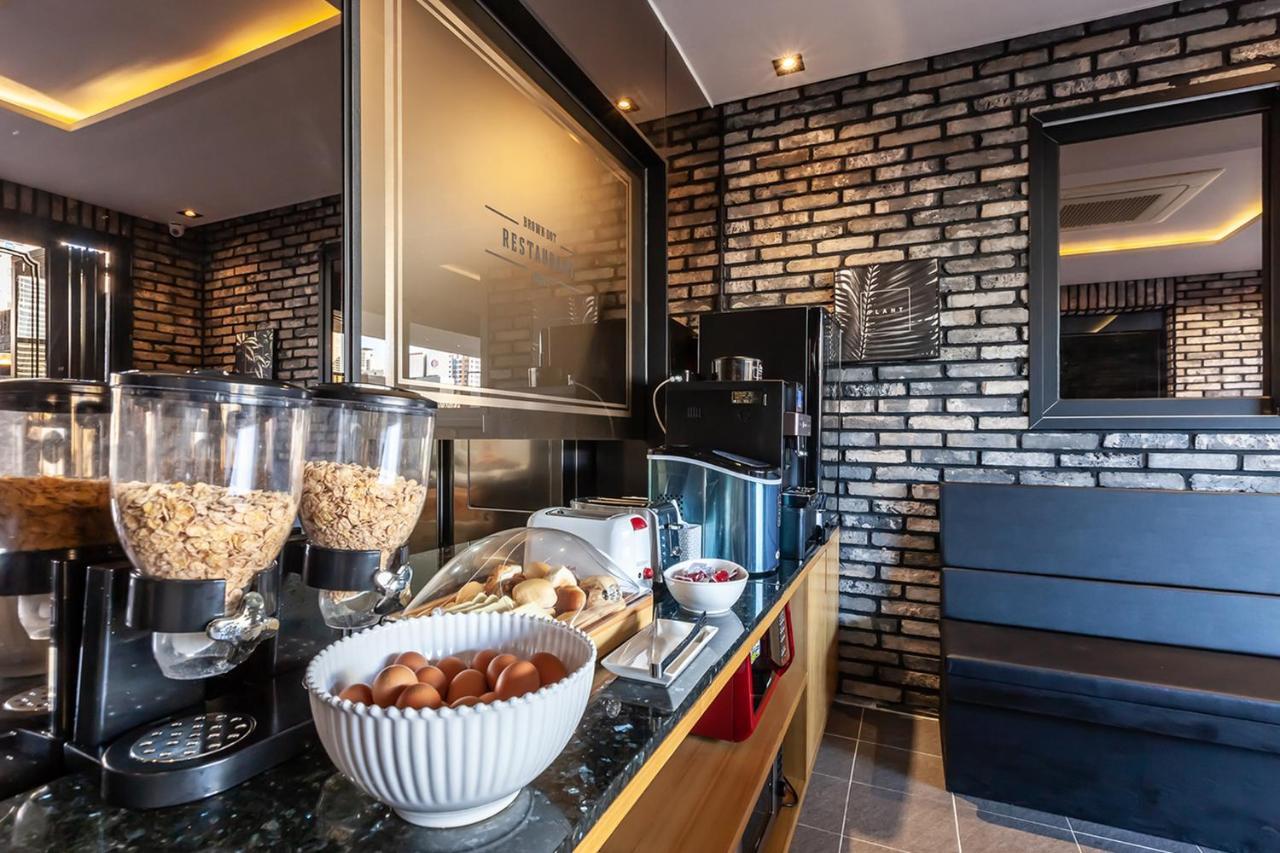 Hotel Beomil Brown Dot