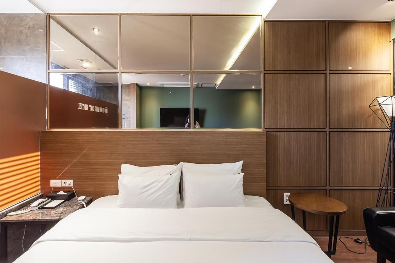Beomil Brown Dot Busan