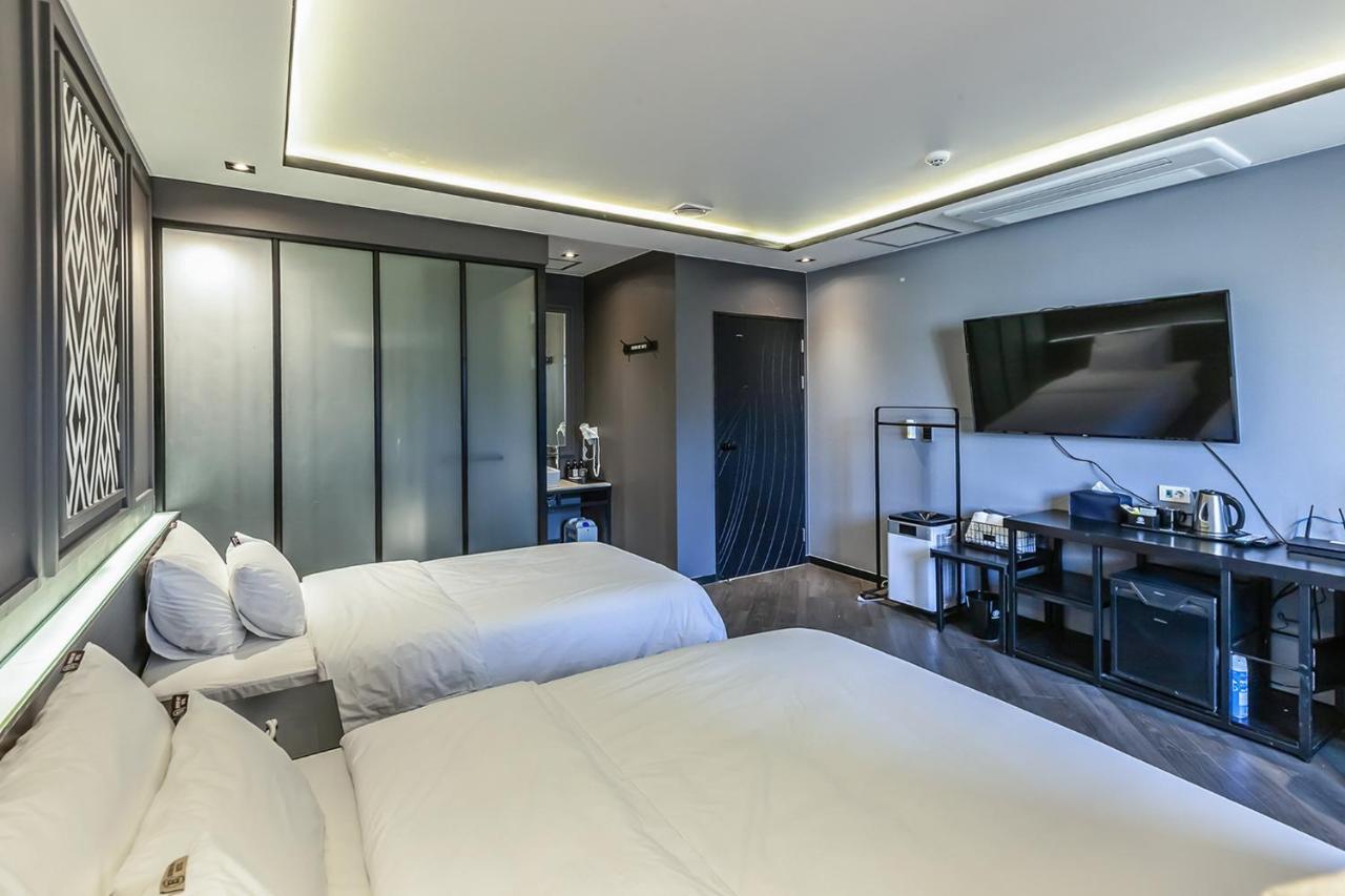 Beomil Brown Dot Hotel 2*