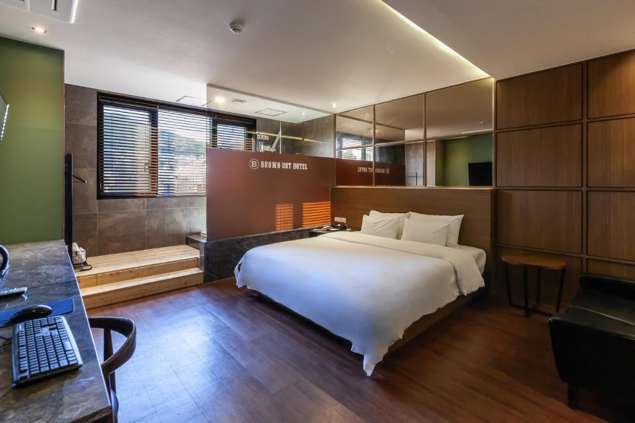 Hotel Beomil Brown Dot Busan