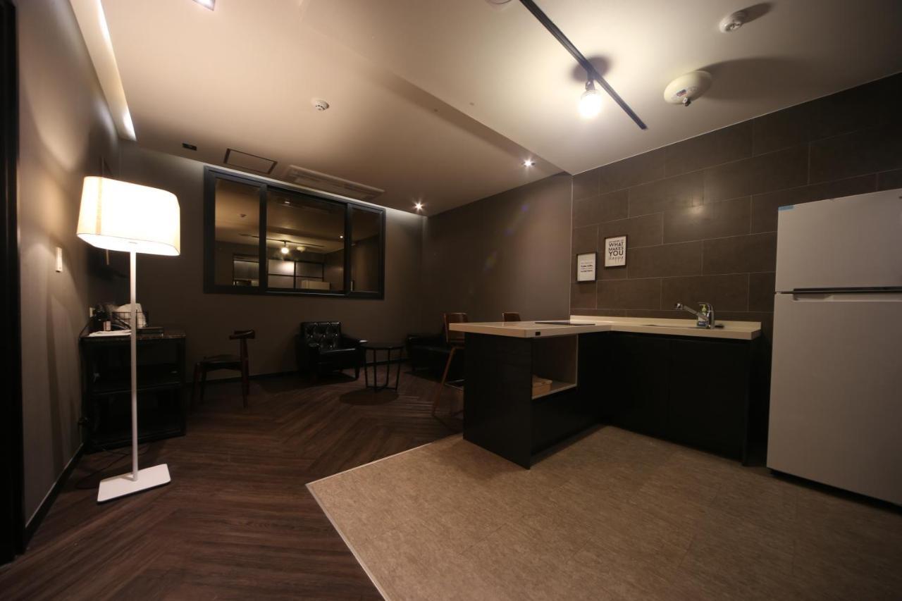 Hotel Beomil Brown Dot