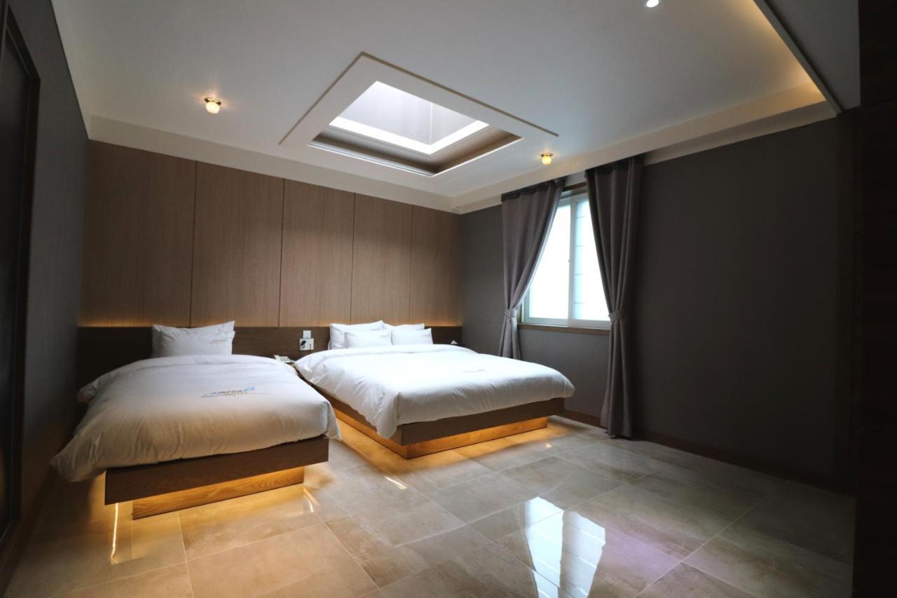 Airport Hotel 3*
