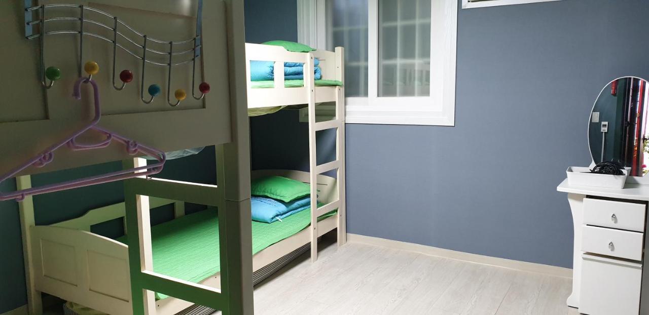 Hostel Blue Backpackers Busan