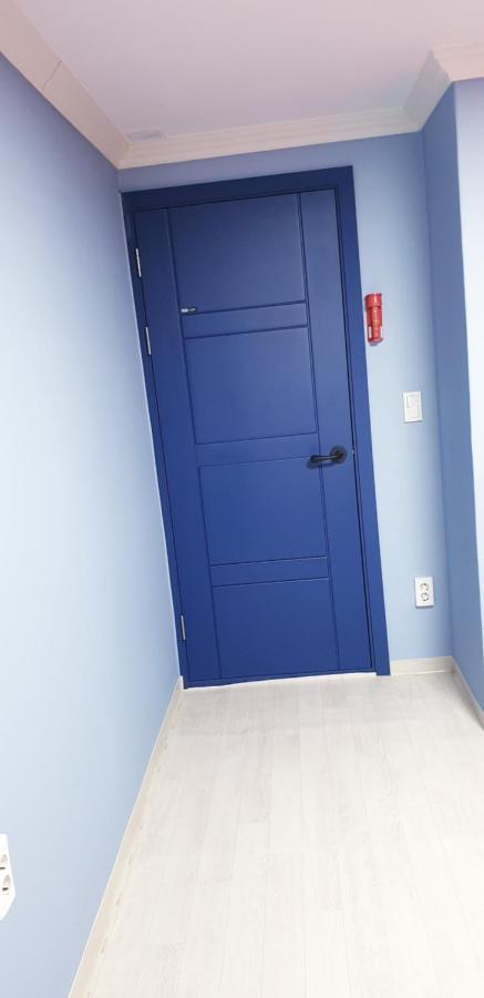 Blue Backpackers Hostel *