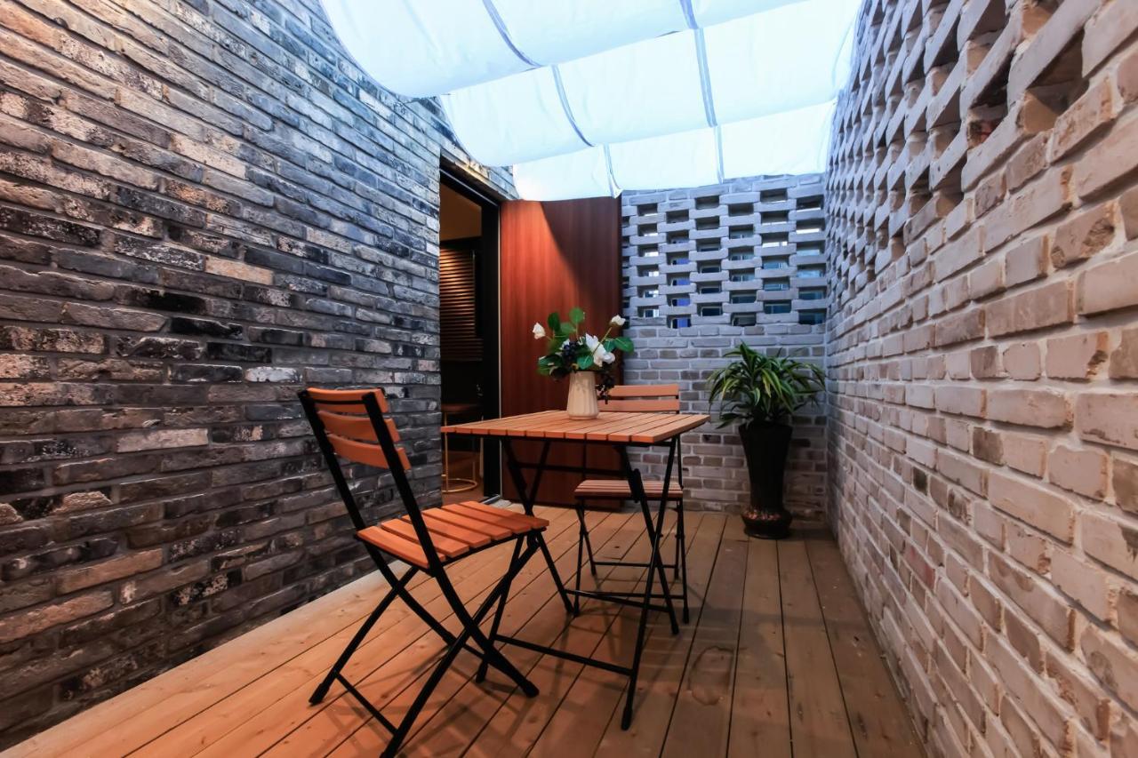 Brown-dot Yangjeong Busan