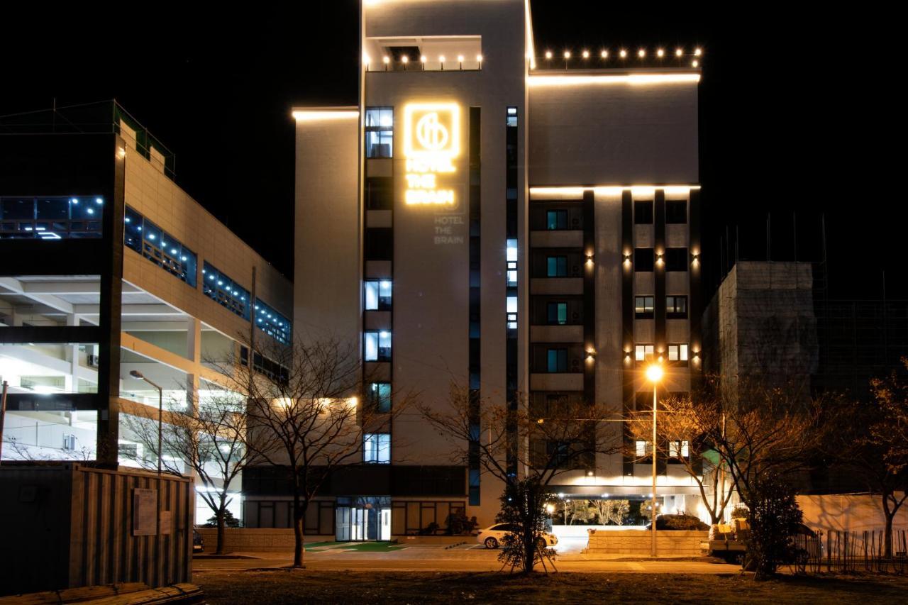 Hotel The Brain 3*