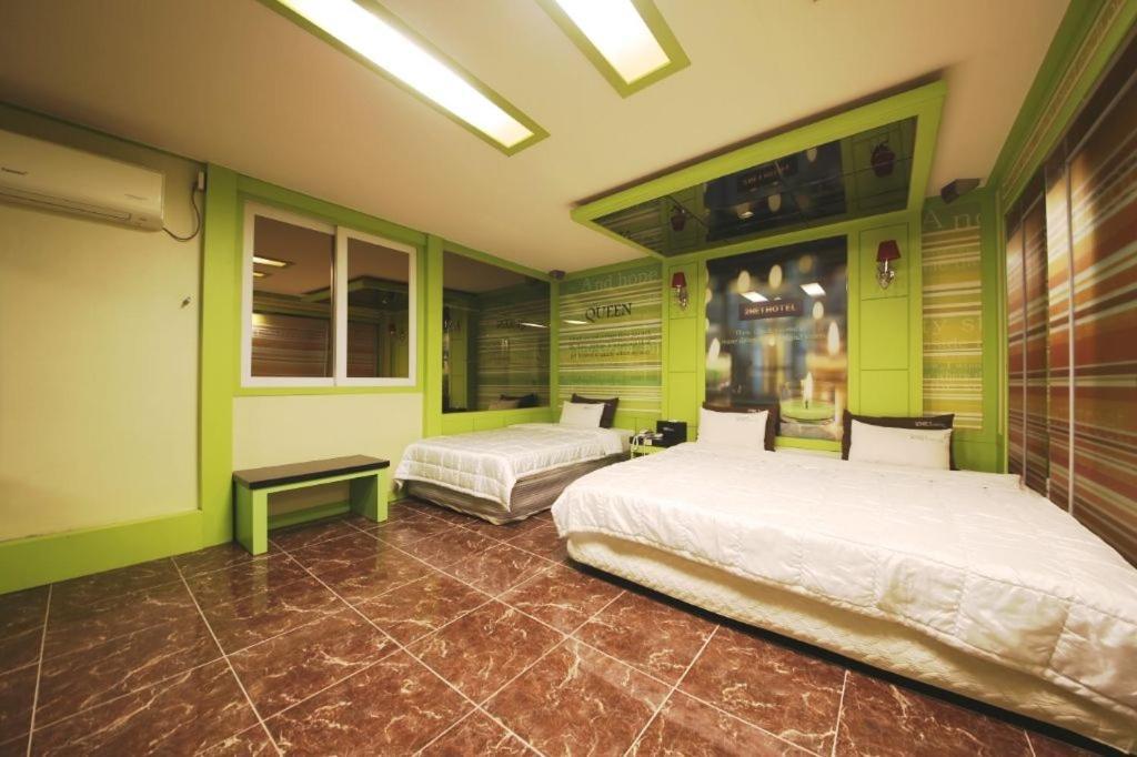 Hotel 2ne1