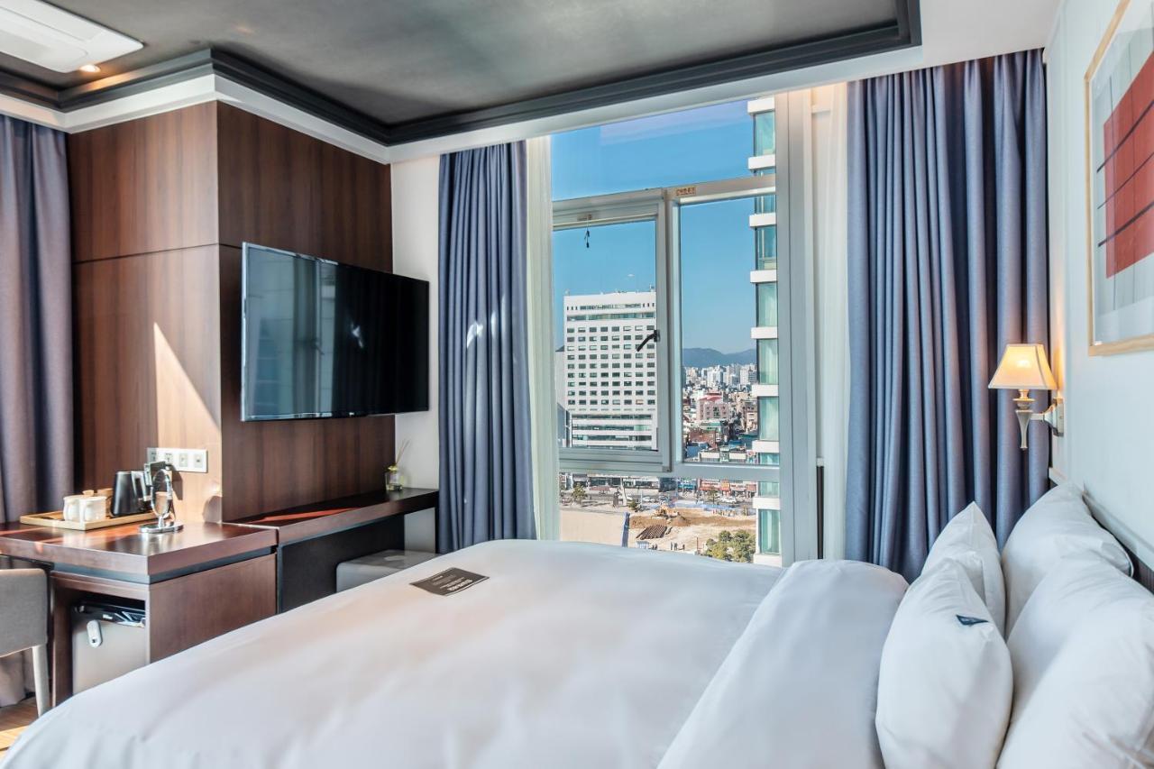H Avenue Gwanganri Hotel