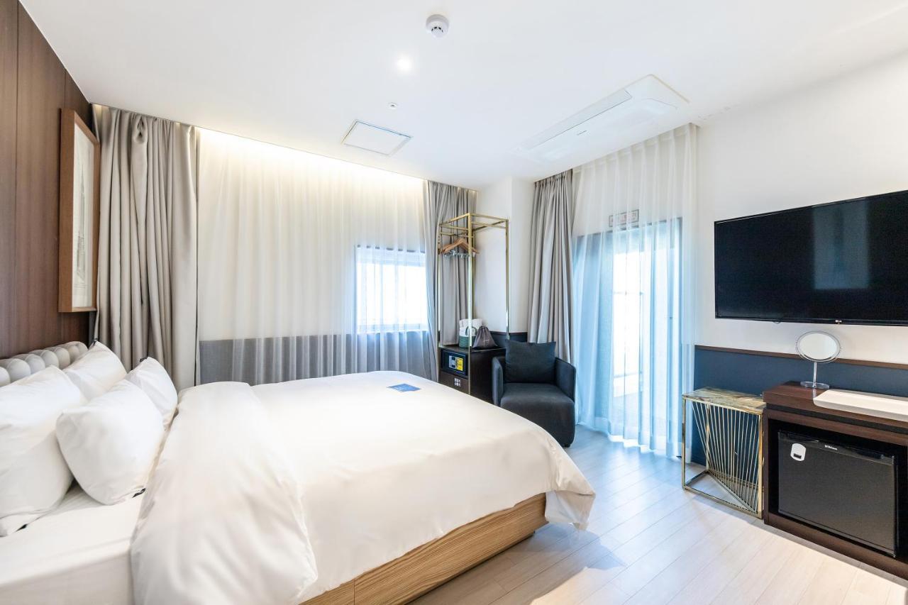 H Avenue Gwanganri Busan