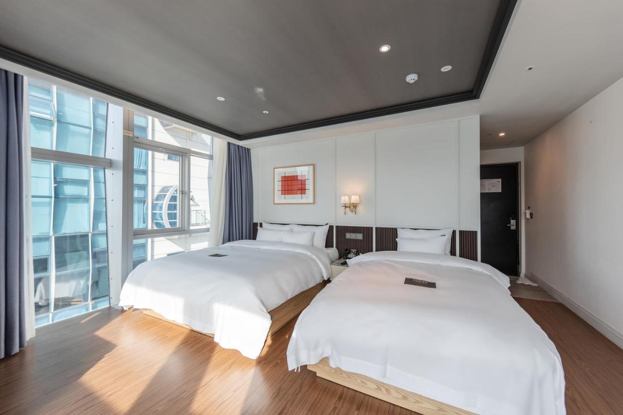 H Avenue Gwanganri Hotel